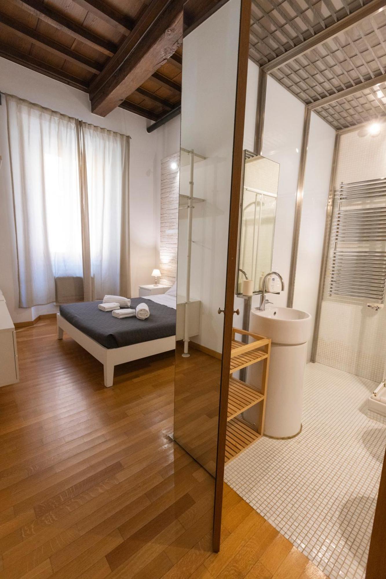 Barberini Apt Close To Fontana Di Trevi Rome Exterior photo